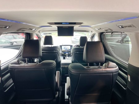 2019 Toyota Alphard - photo 21