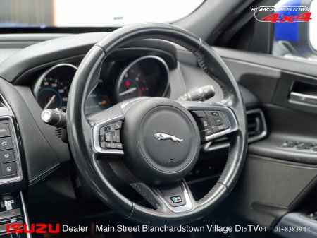 2017 Jaguar XE - photo 14