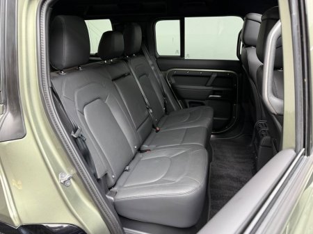 2025 Land Rover Defender - photo 17