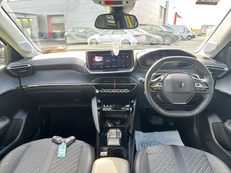 2024 Peugeot 208 - photo 8