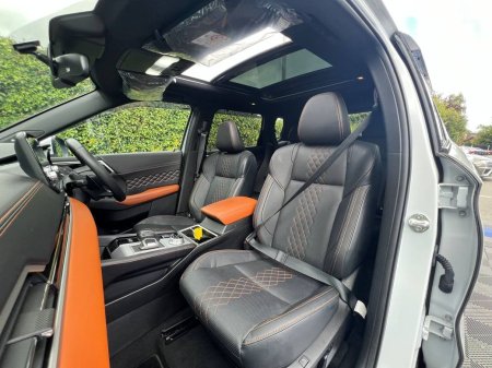 2023 Mitsubishi Outlander - photo 2