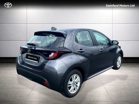 2024 Toyota Yaris - photo 3