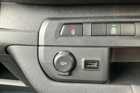 2023 Vauxhall Vivaro - photo 35