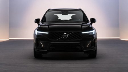 2027 Volvo XC60 - photo 2