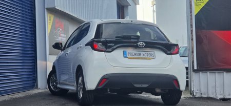 2021 Toyota Yaris - photo 3