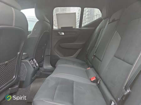 2025 Volvo XC40 - photo 5