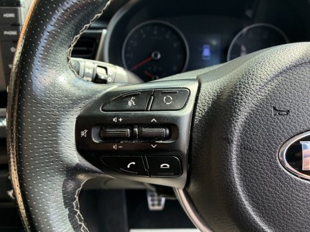 2020 Kia Rio - photo 17