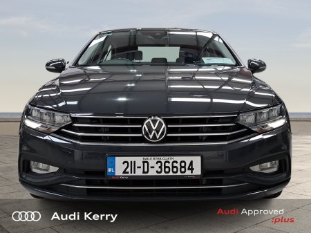 2021 Volkswagen Passat - photo 2