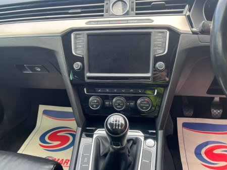 2015 Volkswagen Passat - photo 16