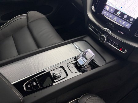 2025 Volvo XC60 - photo 31