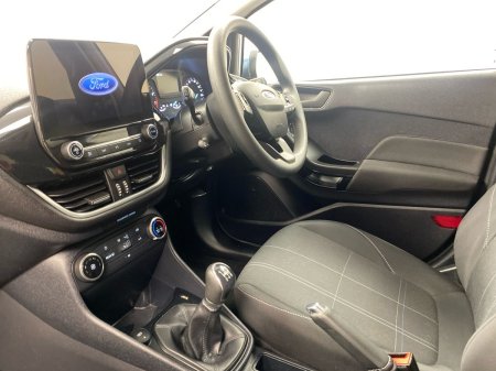 2021 Ford Fiesta - photo 2