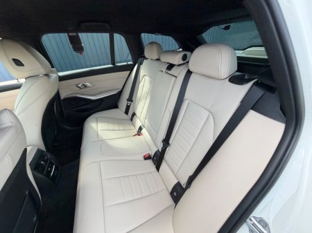 2022 BMW 3-Series - photo 42