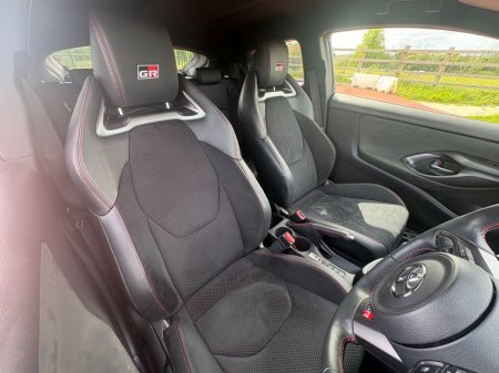 2022 Toyota Yaris - photo 12