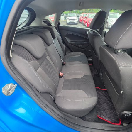 2015 Ford Fiesta - photo 12