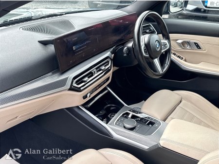 2023 BMW 3-Series - photo 12