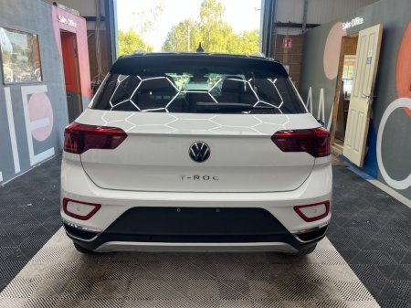 2023 Volkswagen T-Roc - photo 3