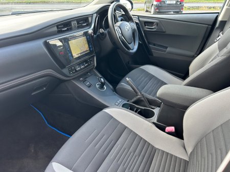 2016 Toyota Auris - photo 13