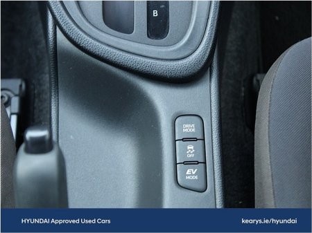 2021 Toyota Yaris - photo 16