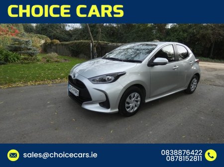 2022 Toyota Yaris - photo 2