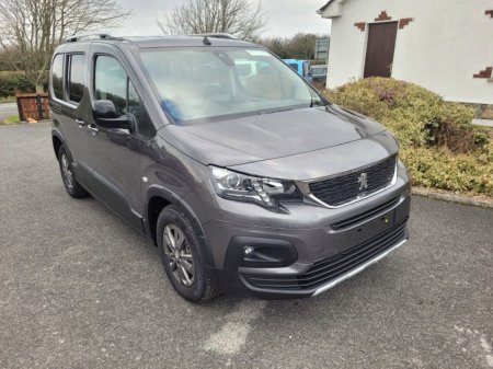 2024 Peugeot Rifter - photo 2