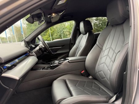 2024 BMW 5-Series - photo 6