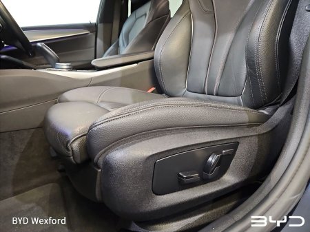 2019 BMW 5-Series - photo 27