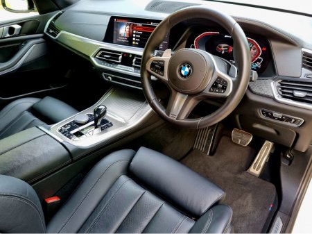 2020 BMW X5 - photo 6