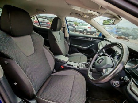2021 Skoda Octavia - photo 8