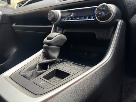 2021 Toyota RAV4 - photo 15