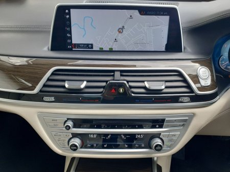 2019 BMW 7-Series - photo 8