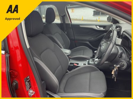 2020 Ford Focus - photo 2