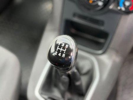 2014 Ford Fiesta - photo 15