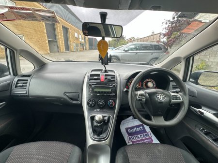 2011 Toyota Auris - photo 11