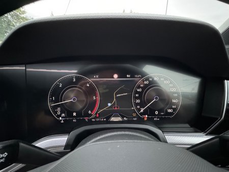 2024 Volkswagen Touareg - photo 31