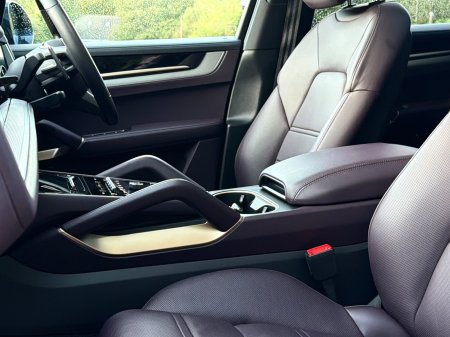 2024 Porsche Cayenne - photo 19