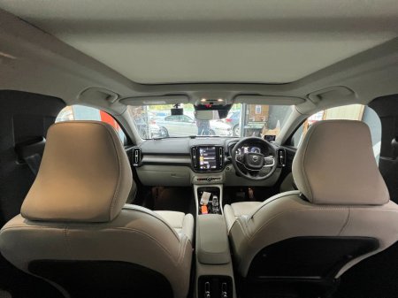 2022 Volvo XC40 - photo 16