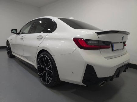 2023 BMW 3-Series - photo 11