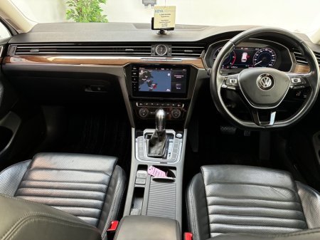 2020 Volkswagen Passat - photo 16