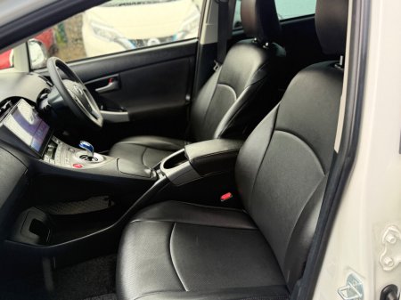 2015 Toyota Prius - photo 12