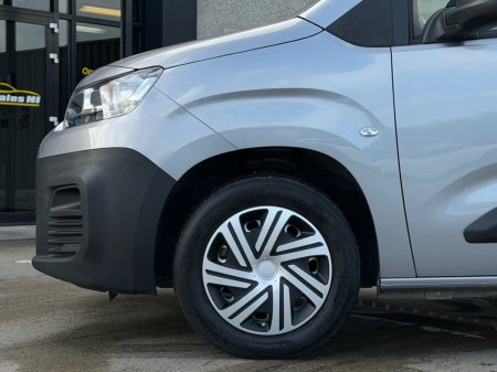2023 Citroen Berlingo - photo 8