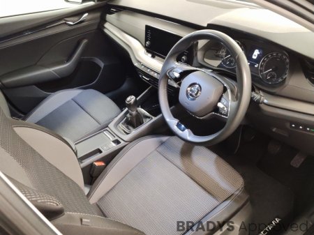 2023 Skoda Octavia - photo 11