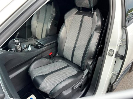 2022 Peugeot 3008 - photo 5
