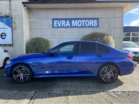 2022 BMW 3-Series - photo 6
