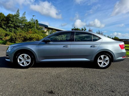 2021 Skoda Superb - photo 3
