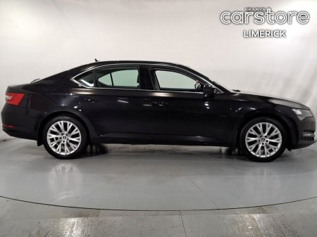 2023 Skoda Superb - photo 2