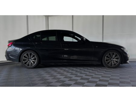 2022 BMW 3-Series - photo 5