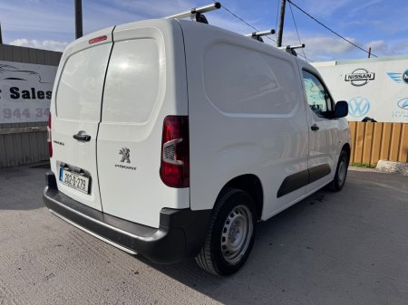 2020 Peugeot Partner - photo 8