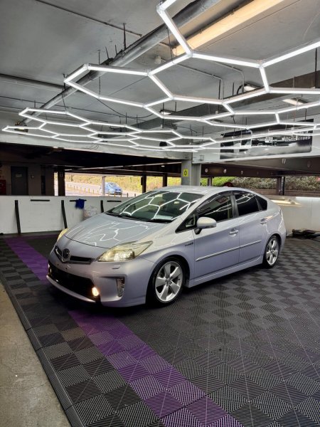 2013 Toyota Prius - photo 2