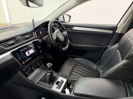 2022 Skoda Superb - photo 21
