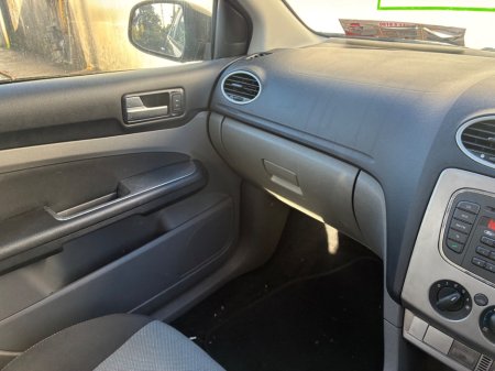 2011 Ford Focus - photo 20